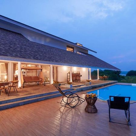 Stayvista'S Eva Villa - Lakeside Luxury With Modern Decor, Pool & Expansive Lawn - Near Sula Nashik Exterior photo