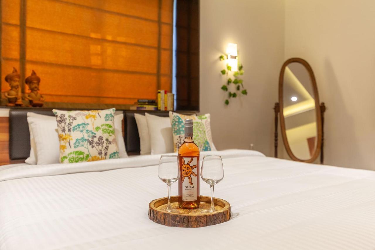 Stayvista'S Eva Villa - Lakeside Luxury With Modern Decor, Pool & Expansive Lawn - Near Sula Nashik Exterior photo